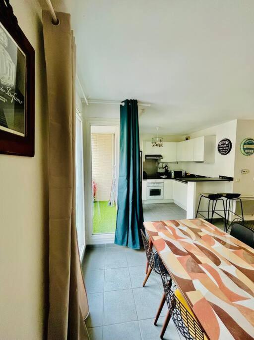 Apartment 4 Pers A 5 Min De Paris